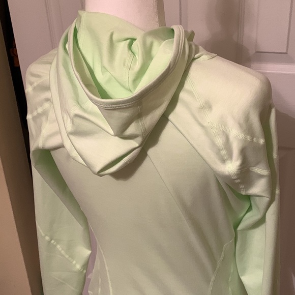 GAP FIT Lime Green Hooded Pullover. Size Small - Picture 4 of 6